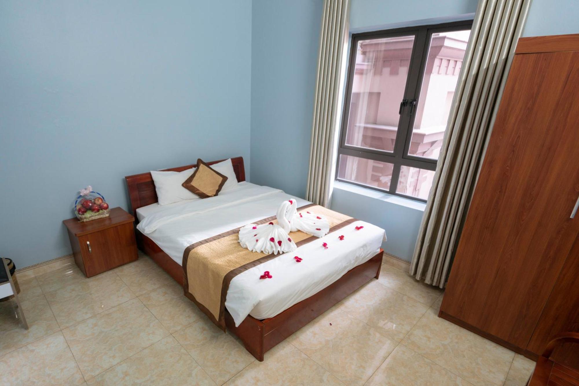Ha Long Fancy Hostel With Vegetarian And Vegan Restaurant Extérieur photo
