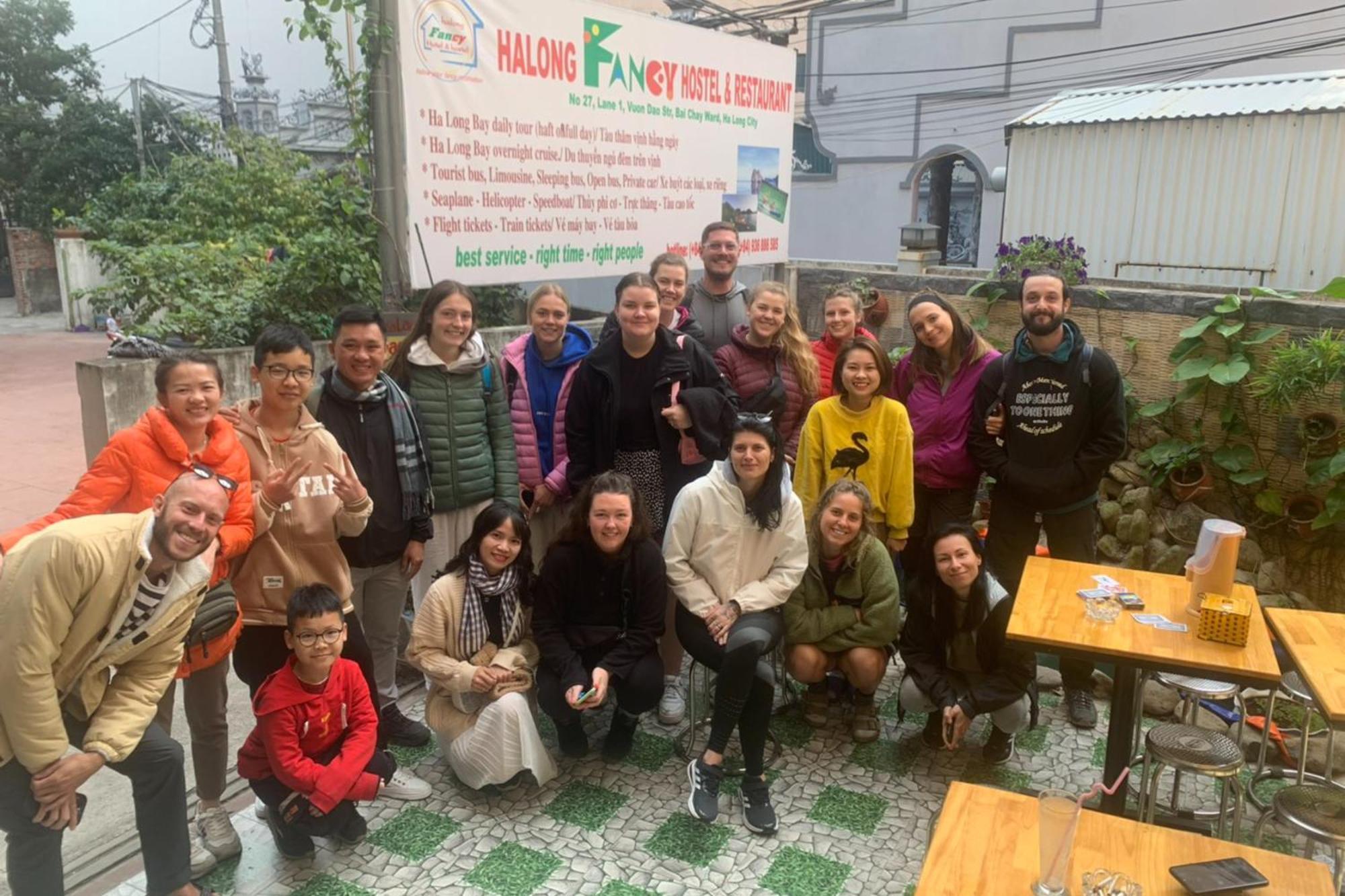Ha Long Fancy Hostel With Vegetarian And Vegan Restaurant Extérieur photo