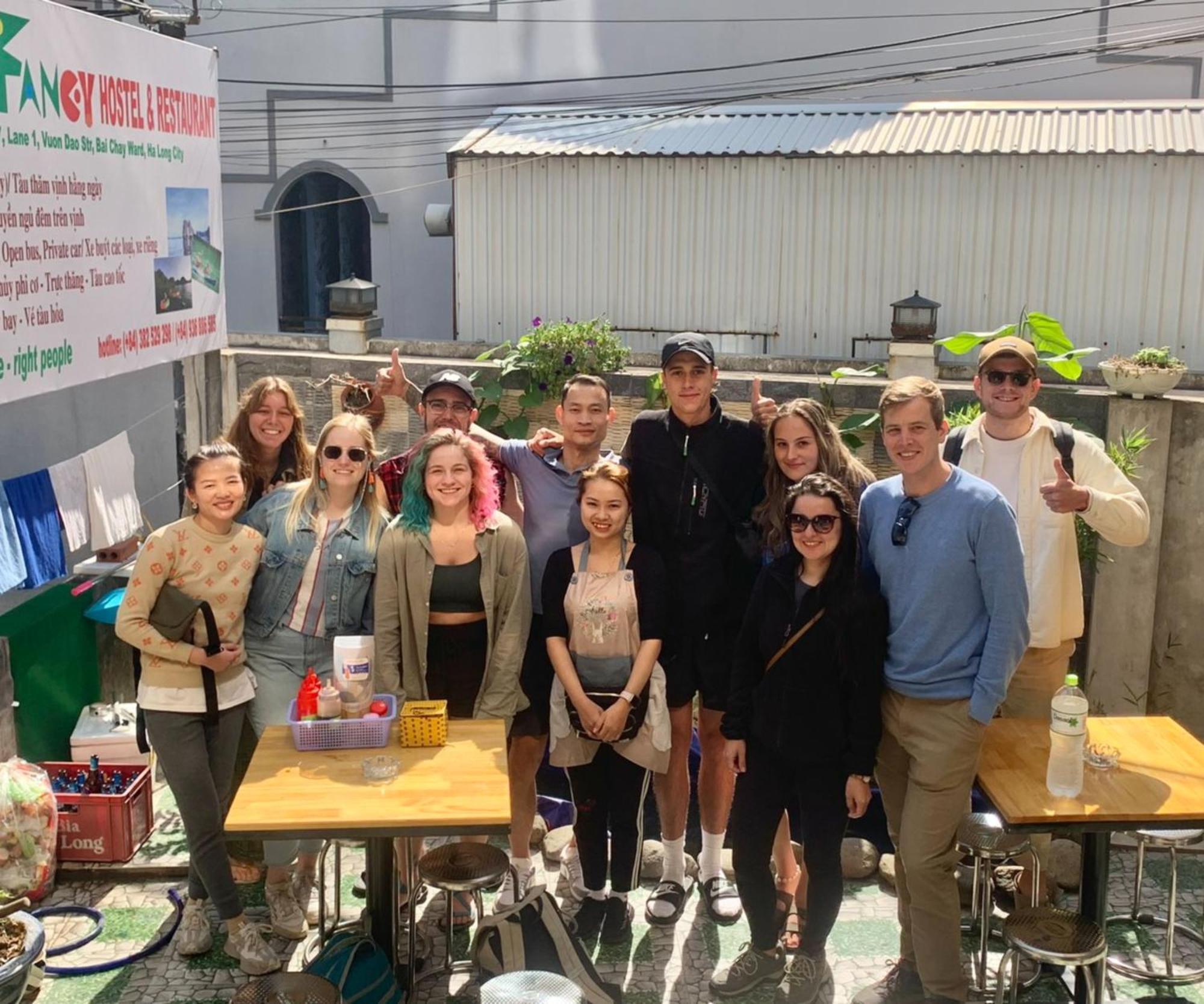 Ha Long Fancy Hostel With Vegetarian And Vegan Restaurant Extérieur photo